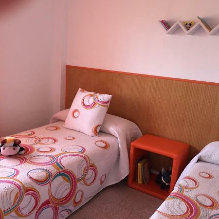 Bonito Y Acogedor Apartamento Con Fibra Салоу Экстерьер фото